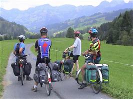 Ready for the long downhill from Saanenmöser